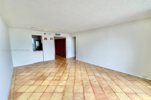 Купить кондоминиум в Норт-Майами, Флорида 1 спальня, 67.17м2, № 2056724 - фото 7