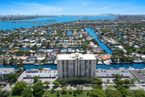 Купить кондоминиум в Норт-Майами, Флорида 1 спальня, 67.17м2, № 2056724 - фото 15