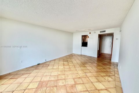 Купить кондоминиум в Норт-Майами, Флорида 1 спальня, 67.17м2, № 2056724 - фото 14