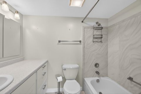Купить кондоминиум в Делрей-Бич, Флорида 4 комнаты, 94.11м2, № 2179805 - фото 16