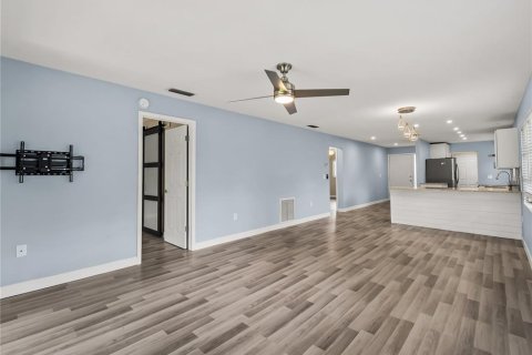 Casa en venta en Sarasota, Florida, 2 dormitorios, 101.54 m2 № 2381012 - foto 10