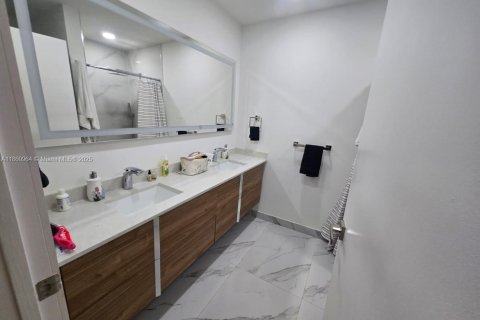 Купить виллу или дом в Санрайз, Флорида 3 спальни, 107.77м2, № 2022801 - фото 5