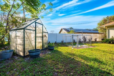 House in Deltona, Florida 3 bedrooms, 154.5 sq.m. № 1631168 - photo 24