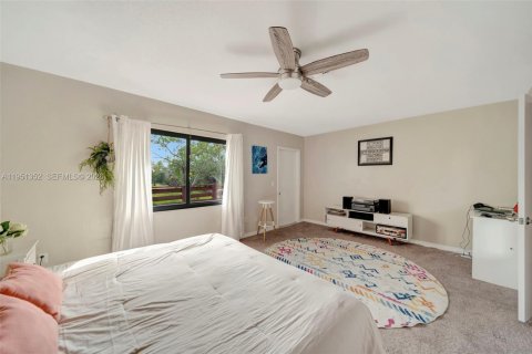 Townhouse in Hollywood, Florida 2 bedrooms, 118.73 sq.m. № 2007286 - photo 28