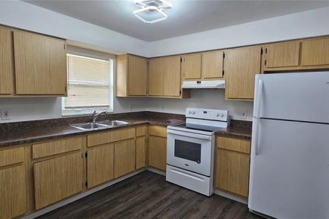 Apartment in Cape Coral, Florida 2 bedrooms, 93.65 sq.m. № 2205410 - photo 7
