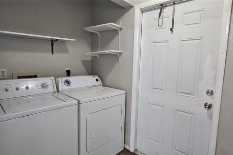 Apartment in Cape Coral, Florida 2 bedrooms, 93.65 sq.m. № 2205410 - photo 12