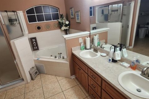 Casa en alquiler en Winter Haven, Florida, 4 dormitorios, 172.61 m2 № 1881108 - foto 12