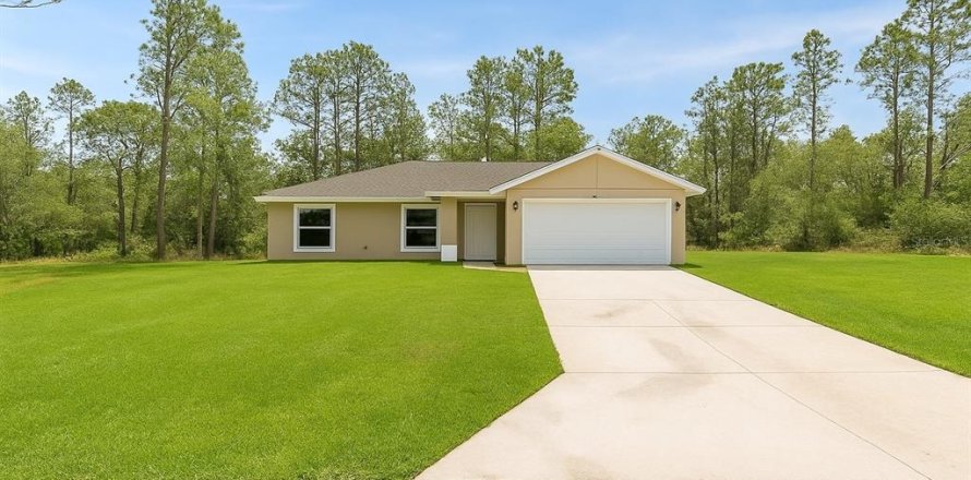 House in Dunnellon, Florida 3 bedrooms, 129.51 sq.m. № 1825371