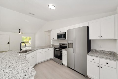 House in Dunnellon, Florida 3 bedrooms, 129.51 sq.m. № 1825371 - photo 9