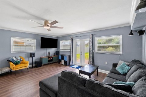 Villa ou maison à vendre à Saint Petersburg, Floride: 3 chambres, 117.8 m2 № 2415053 - photo 7