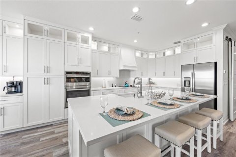 Condo in Bradenton, Florida, 2 bedrooms in LAKEWOOD NATIONAL  № 1674070 - photo 23