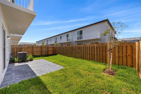 Adosado en venta en Homestead, Florida, 4 dormitorios, 166.3 m2 № 2066732 - foto 17