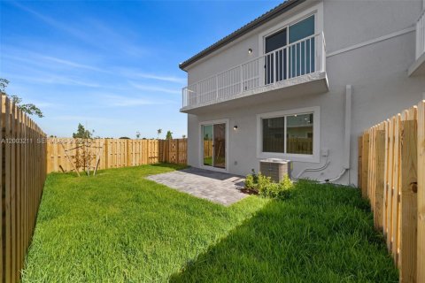 Adosado en venta en Homestead, Florida, 4 dormitorios, 166.3 m2 № 2066732 - foto 16