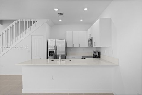 Adosado en venta en Homestead, Florida, 4 dormitorios, 166.3 m2 № 2066732 - foto 12