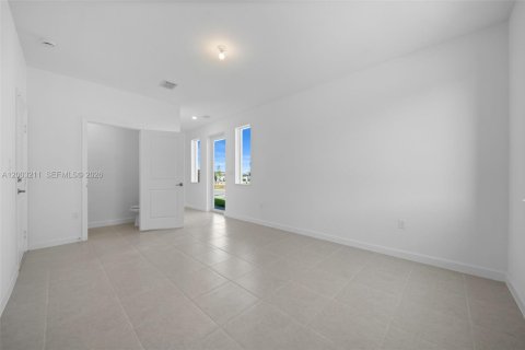 Adosado en venta en Homestead, Florida, 4 dormitorios, 166.3 m2 № 2066732 - foto 5