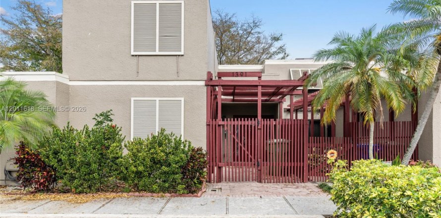 Touwnhouse à Pembroke Pines, Floride 3 chambres, 156.63 m2 № 2075302