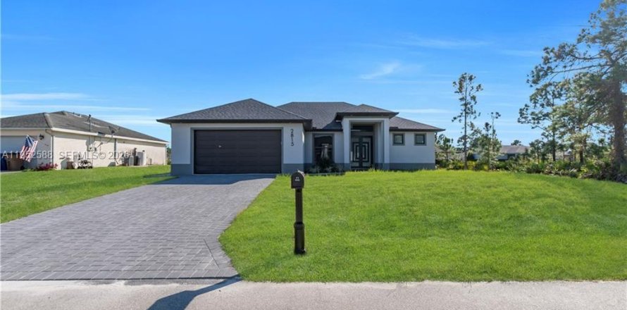 House in Lehigh Acres, Florida 3 bedrooms № 2007491