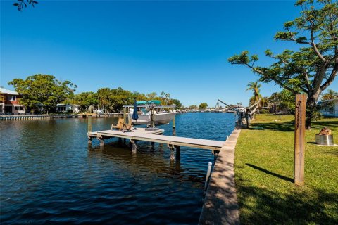 Casa en venta en Saint Petersburg, Florida, 3 dormitorios, 131.09 m2 № 2120671 - foto 29