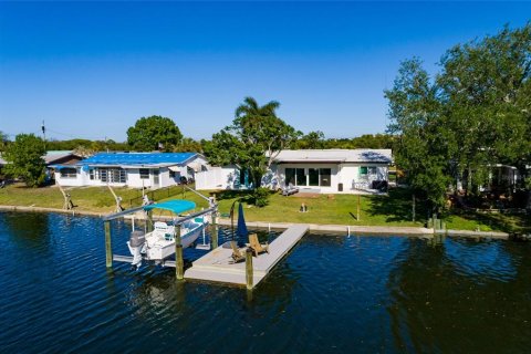 Casa en venta en Saint Petersburg, Florida, 3 dormitorios, 131.09 m2 № 2120671 - foto 5