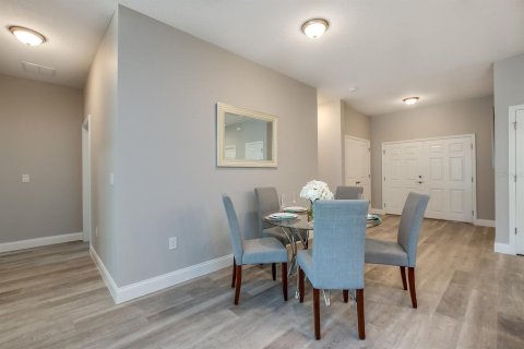 Casa en venta en Orlando, Florida, 4 dormitorios, 176.51 m2 № 1913315 - foto 7