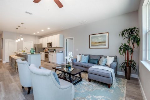Casa en venta en Orlando, Florida, 4 dormitorios, 176.51 m2 № 1913315 - foto 14