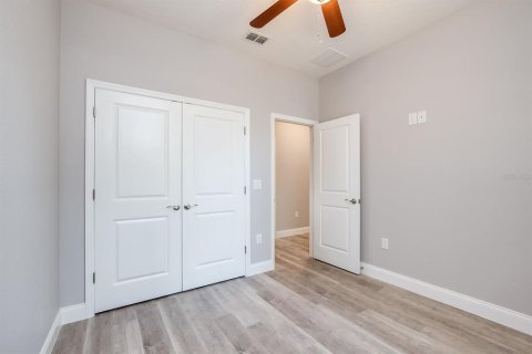 Casa en venta en Orlando, Florida, 4 dormitorios, 176.51 m2 № 1913315 - foto 21
