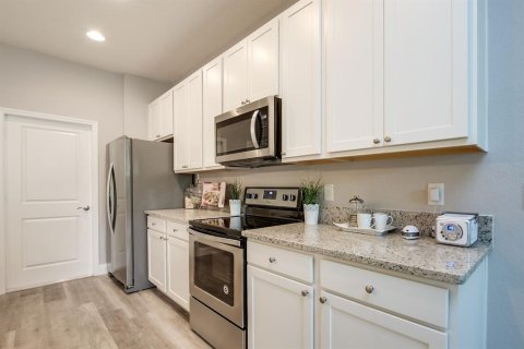 Casa en venta en Orlando, Florida, 4 dormitorios, 176.51 m2 № 1913315 - foto 10