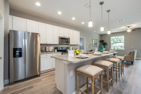 Casa en venta en Orlando, Florida, 4 dormitorios, 176.51 m2 № 1913315 - foto 5