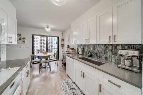 Copropriété à vendre à Hollywood, Floride: 2 chambres, 145.86 m2 № 1683421 - photo 20