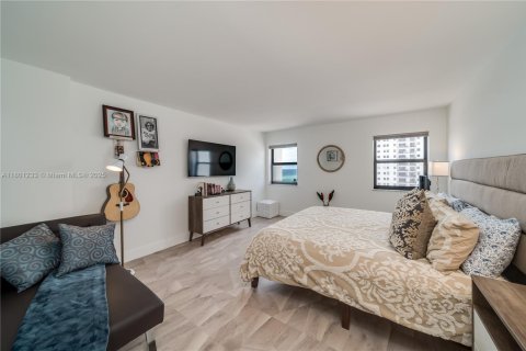 Copropriété à vendre à Hollywood, Floride: 2 chambres, 145.86 m2 № 1683421 - photo 21