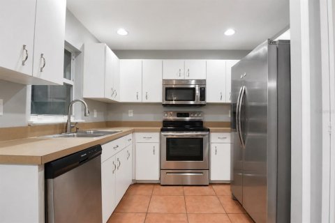 Villa ou maison à vendre à Tarpon Springs, Floride: 3 chambres, 139.17 m2 № 2289948 - photo 9