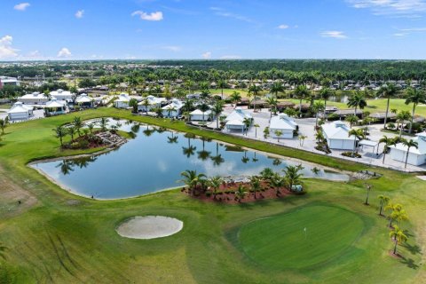 Commercial property in Port St. Lucie, Florida № 2169583 - photo 2