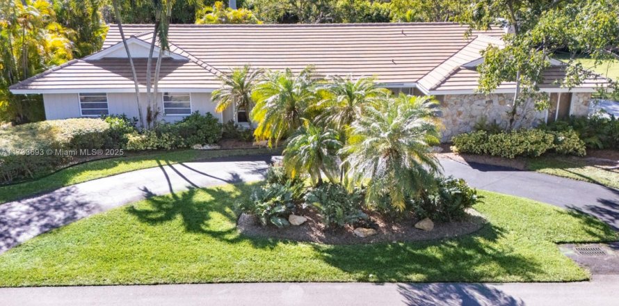 Casa en Palmetto Bay, Florida 4 dormitorios, 247.4 m2 № 1485865