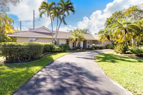 Casa en venta en Palmetto Bay, Florida, 4 dormitorios, 247.4 m2 № 1485865 - foto 2