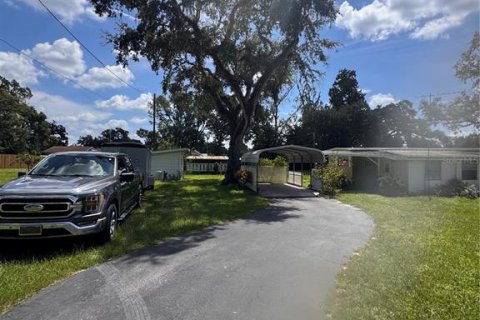 Apartment in Zephyrhills, Florida 3 bedrooms, 151.06 sq.m. № 1918471 - photo 13