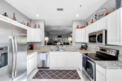 Townhouse in Clearwater, Florida 3 bedrooms, 167.78 sq.m. № 1559916 - photo 20