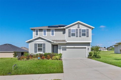 House in Leesburg, Florida 4 bedrooms, 266.44 sq.m. № 1845345 - photo 2