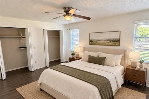 House in Palm Harbor, Florida 2 bedrooms, 144.46 sq.m. № 2379474 - photo 15