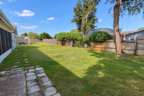 House in Palm Harbor, Florida 2 bedrooms, 144.46 sq.m. № 2379474 - photo 18