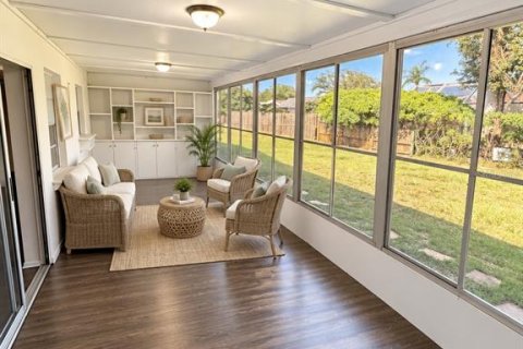 House in Palm Harbor, Florida 2 bedrooms, 144.46 sq.m. № 2379474 - photo 4