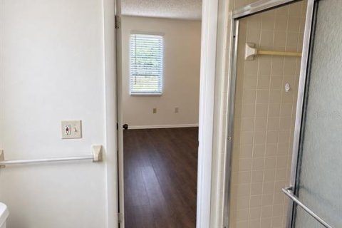 House in Palm Harbor, Florida 2 bedrooms, 144.46 sq.m. № 2379474 - photo 13