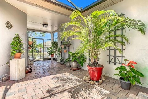 Villa ou maison à vendre à Poinciana, Floride: 3 chambres, 216 m2 № 1805193 - photo 2