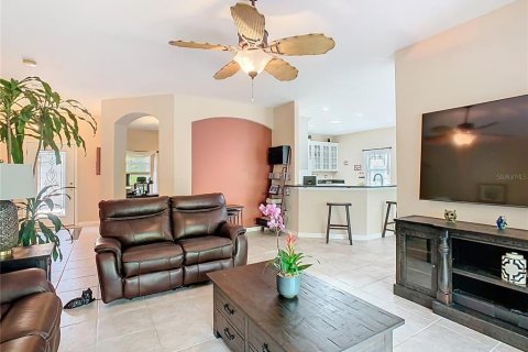 Villa ou maison à vendre à Poinciana, Floride: 3 chambres, 216 m2 № 1805193 - photo 5