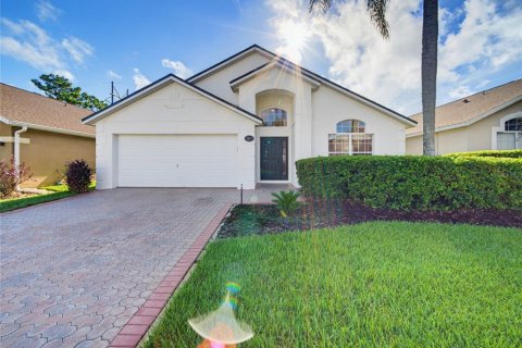 House in Orlando, Florida 4 bedrooms, 201.13 sq.m. № 2347067