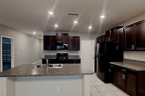 House in Sun City Center, Florida 5 bedrooms, 273.97 sq.m. № 2196901 - photo 6