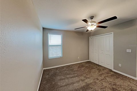 House in Sun City Center, Florida 5 bedrooms, 273.97 sq.m. № 2196901 - photo 13