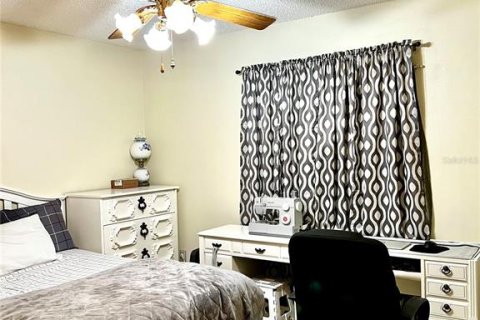 Casa en venta en Deltona, Florida, 3 dormitorios, 157.56 m2 № 2156363 - foto 9