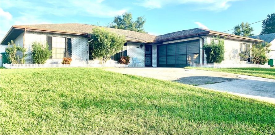 Casa en Deltona, Florida 3 dormitorios, 157.56 m2 № 2156363