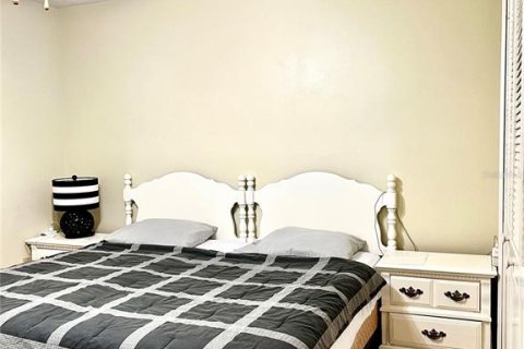 Casa en venta en Deltona, Florida, 3 dormitorios, 157.56 m2 № 2156363 - foto 11
