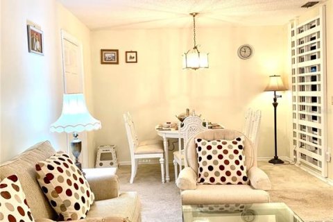 Casa en venta en Deltona, Florida, 3 dormitorios, 157.56 m2 № 2156363 - foto 6